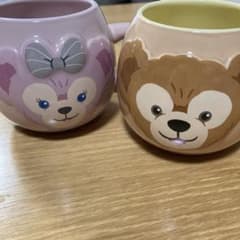 ダッフィー シェリーメイ マグカップ 2個セット ペアマグ - メルカリ