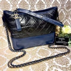 CHANEL シャネル【美品】ガブリエル バイカラー マトラッセ ショルダーのサムネイル