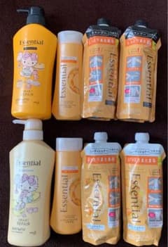 エッセンシャル　ハローキティボトル　シャンプー＆コンディショナーのサムネイル