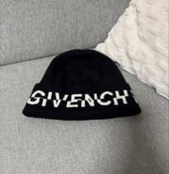GIVENCHY ブラック ニット帽 ビーニー - メルカリ