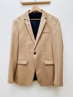 ZARA テーラードジャケット ベージュのサムネイル