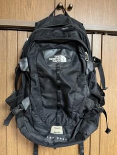 THE NORTH FACE リュックサック ブラック　hotshotのサムネイル
