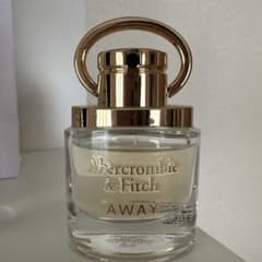 Abercrombie & Fitch Away 香水のサムネイル