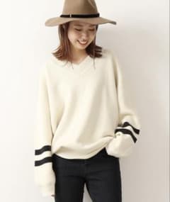 Spick and Span スパックアンドスパン ラインVプルオーバーのサムネイル
