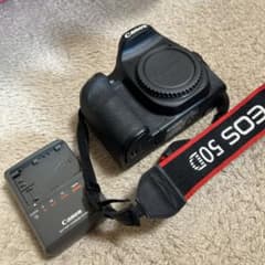 【ジャンク品】Canon EOS 50D デジタル一眼レフ本体【箱付】のサムネイル
