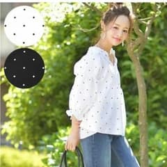 コカ★ドットブラウス　美品タグ付きのサムネイル
