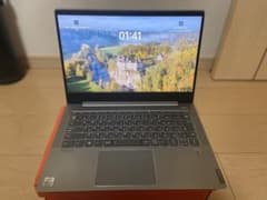 Lenovo ノートPC 本体のサムネイル