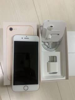【SIMフリー】iPhone 8 Gold 64 GB Softbankのサムネイル