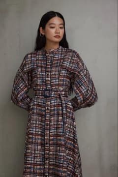 AZUL by moussy ケープスリーブワンピースのサムネイル