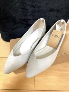 新品 ‼️OZOC パンプス ライトグレー Lのサムネイル