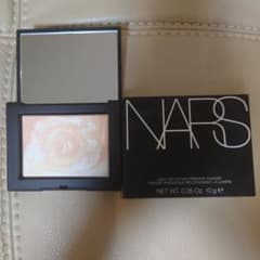 NARS ライトリフレクティング　プリズマティックパウダー02555のサムネイル
