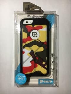 【新品】iPhoneケース 迷彩 カモフラ レッドのサムネイル