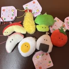 【限定品】つぶらな瞳のお弁当箱 プチマスコット 2種セット つぶらな瞳のお弁当箱 ぷちマスコットBC 7種 - メルカリ