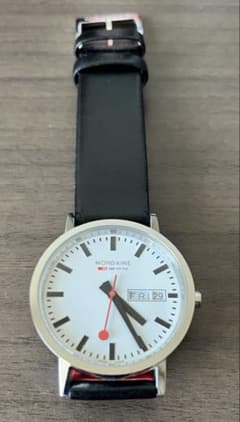 MONDAINE 30314, デイデイト表示 電池交換直後 - メルカリ