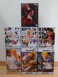 ワンピース フィギュア7個セット - メルカリ