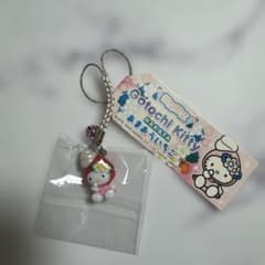 ご当地キティ ストラップ 福岡 博多 あまおう いちご - メルカリ