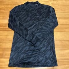 UNDER ARMOUR  アンダーシャツ　XLのサムネイル