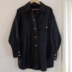 ZARA フェイクレザーシャツジャケットのサムネイル