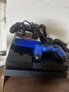 SONY PlayStation 4 本体 コントローラー2個 ソフト3本のサムネイル