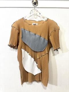todo kotohayokozawa プリーツトップス 半袖 クルーネック - メルカリ