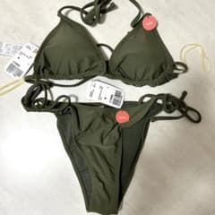 【タグ付き新品】水着カーキ色ビキニセットのサムネイル
