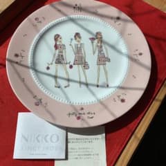 ニッコープレート27.5cm Jeffrey Fulvimariのサムネイル