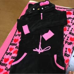 玉木恵子様専用  ハローキティ つなぎ 着ぐるみ 黒のサムネイル