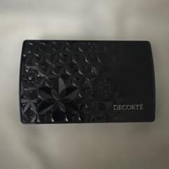 コスメデコルテゼンウェアファンデーション　一度のみ使用