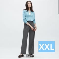 UNIQLO ワイドタックパンツのサムネイル