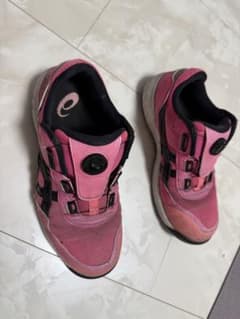 asics安全靴のサムネイル