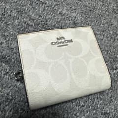 COACH シグネチャー 二つ折り財布 ホワイト - メルカリ