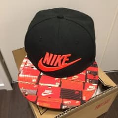 NIKE ナイキ キャップのサムネイル