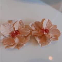 フラワーピアス(スワロフスキー付き) Sakuraのサムネイル