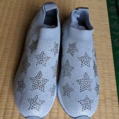 おしゃれ　スニーカーのサムネイル