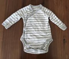 UNIQLO BABY 長袖ボディスーツ 肌着 70cm ボーダー柄のサムネイル