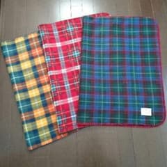 【値下げしました☆】フリースひざ掛け ３柄セットのサムネイル