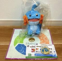 Ichiban Kuji Pokemon 30th Anniversary Mudkip Plush Metal Charm Hand Towel