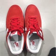 NIKEスニーカーのサムネイル
