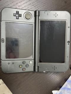 Newニンテンドー3DS LL メタリックブラックのサムネイル