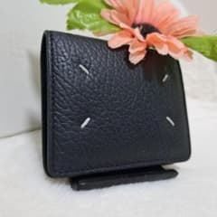 ✨新品未使用　付属品完備✨マルジェラ　二つ折り　カセット　カレンダー　ブラック ✨未使用級 付属品完備✨マルジェラ 二つ折り 4ステッチ カレンダー