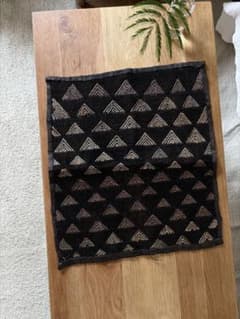 アフリカ クバ布 クバクロス トライアングル ラフィア織 Kuba clothのサムネイル