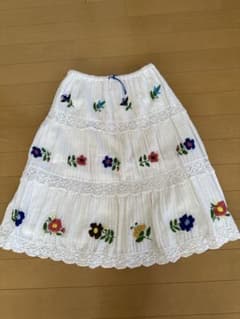 花柄 刺繍 ティアードスカート ホワイトのサムネイル