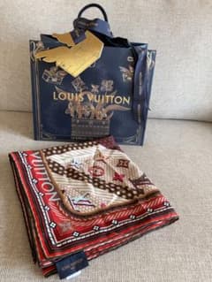 LOUIS VUITTON スカーフのサムネイル