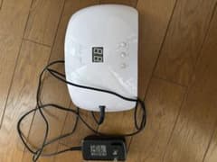 値下げ中！iro gel ネイル用 LEDライト 本体のサムネイル