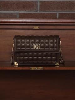 ダーリッチ チョコレートキルトバッグ＆レザーカードケース ブラウン ダーリッチ チョコレートキルトバッグ＆レザーカードケース ブラウン