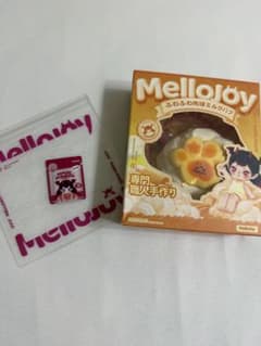 Mellojoy ふわふわ肉球ミルクパフ スクイーズのサムネイル