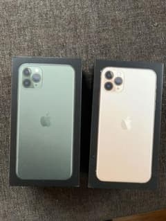 iPhone11Pro max 空箱のみ2つのサムネイル