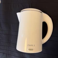 ZAOLI 電気ケトル ホワイトのサムネイル