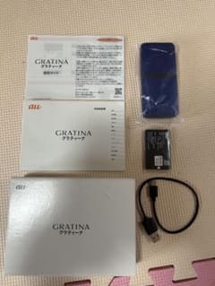 AU向け GRATINA KYF39 折りたたみ式携帯電話 美品 - メルカリ