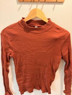 UNIQLO ハイネック リブニット テラコッタ 長袖 Lのサムネイル